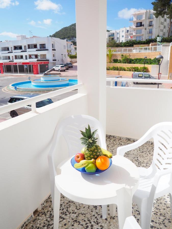 Apartamentos Cala Llonga Cala Llonga  Exterior foto