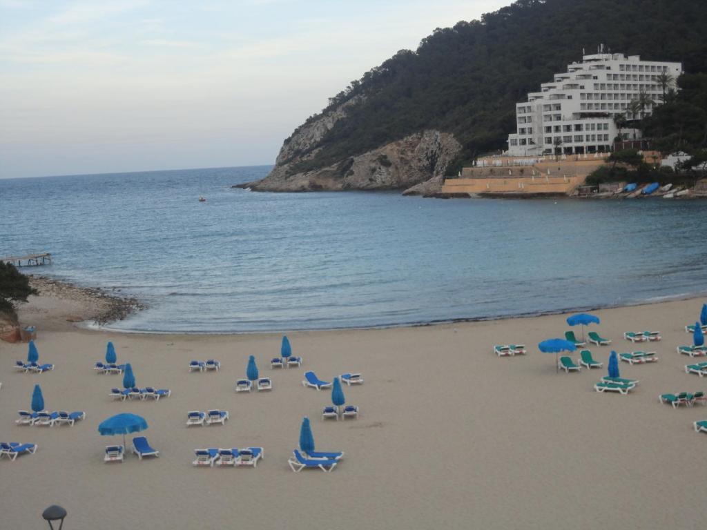 Apartamentos Cala Llonga Cala Llonga  Exterior foto