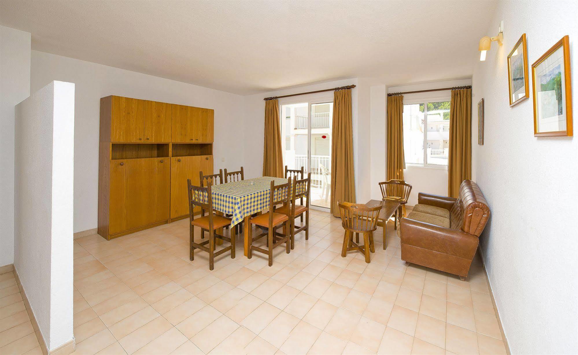 Apartamentos Cala Llonga Cala Llonga  Exterior foto