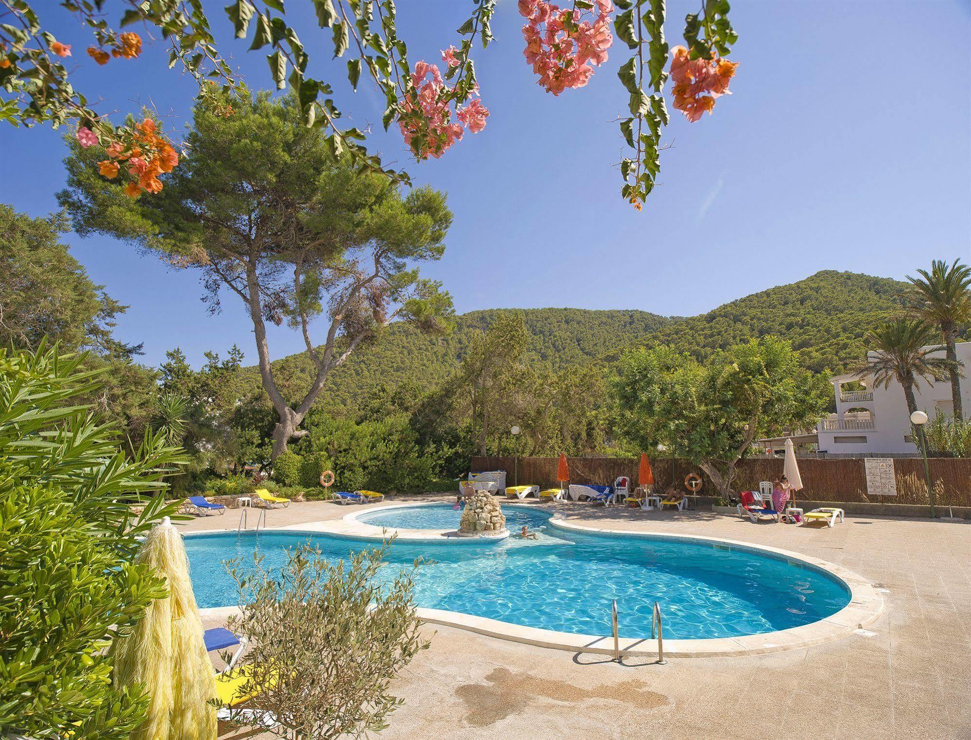 Apartamentos Cala Llonga Cala Llonga  Exterior foto