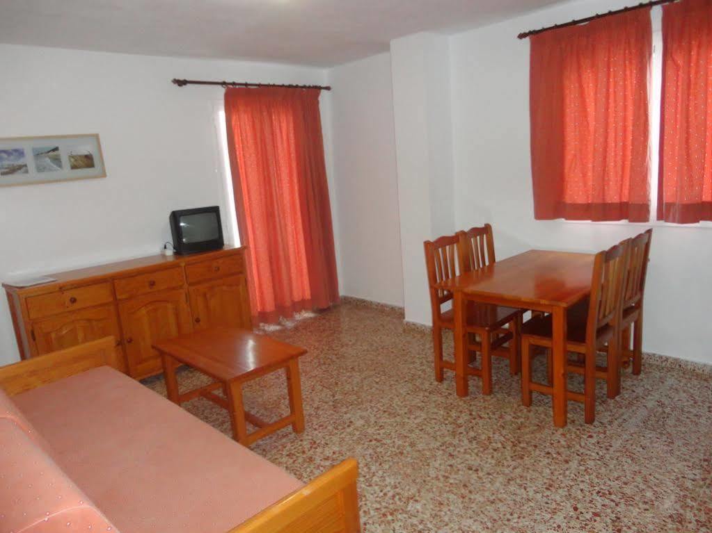 Apartamentos Cala Llonga Cala Llonga  Exterior foto