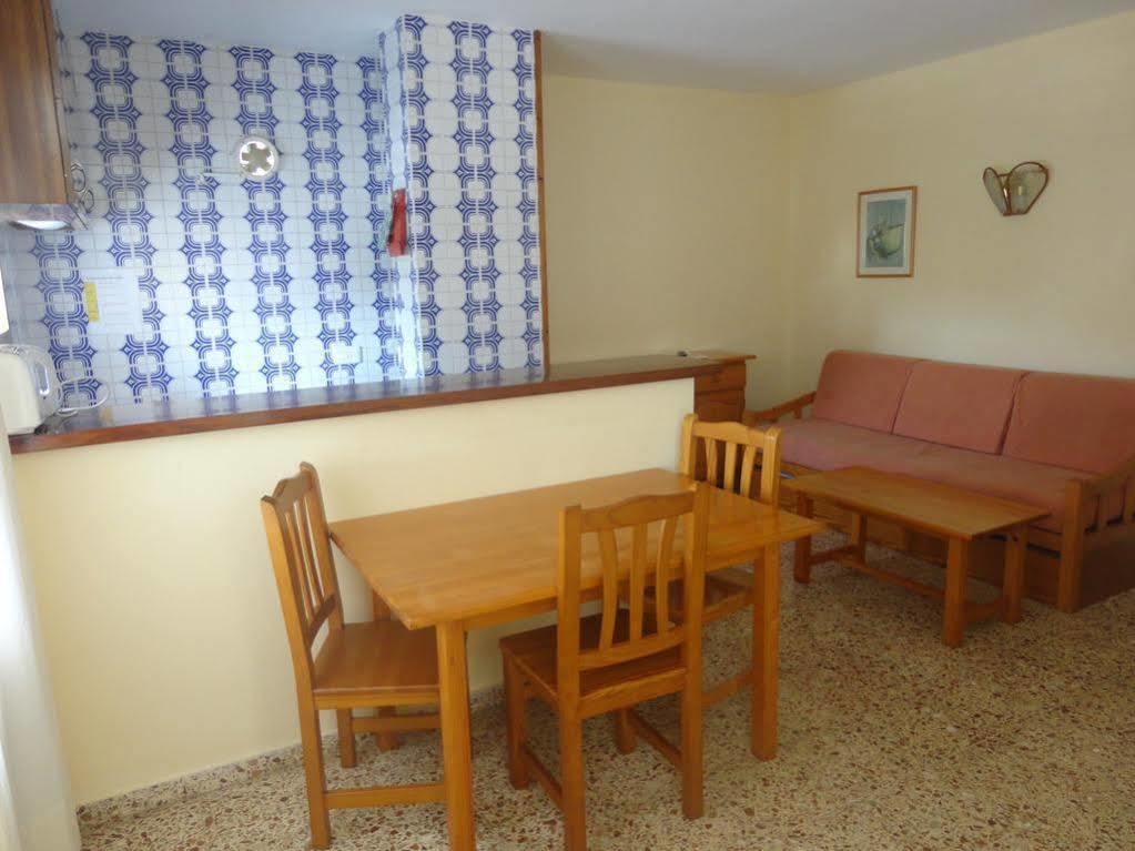 Apartamentos Cala Llonga Cala Llonga  Exterior foto