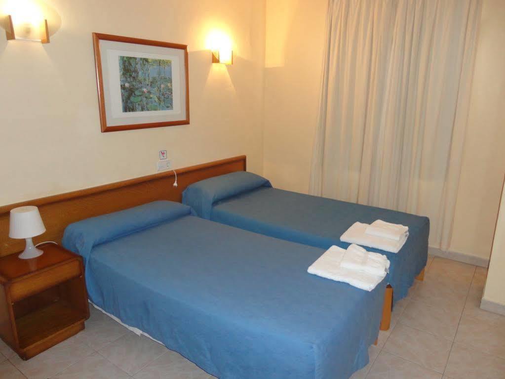 Apartamentos Cala Llonga Cala Llonga  Exterior foto